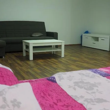 Jasmina Villa